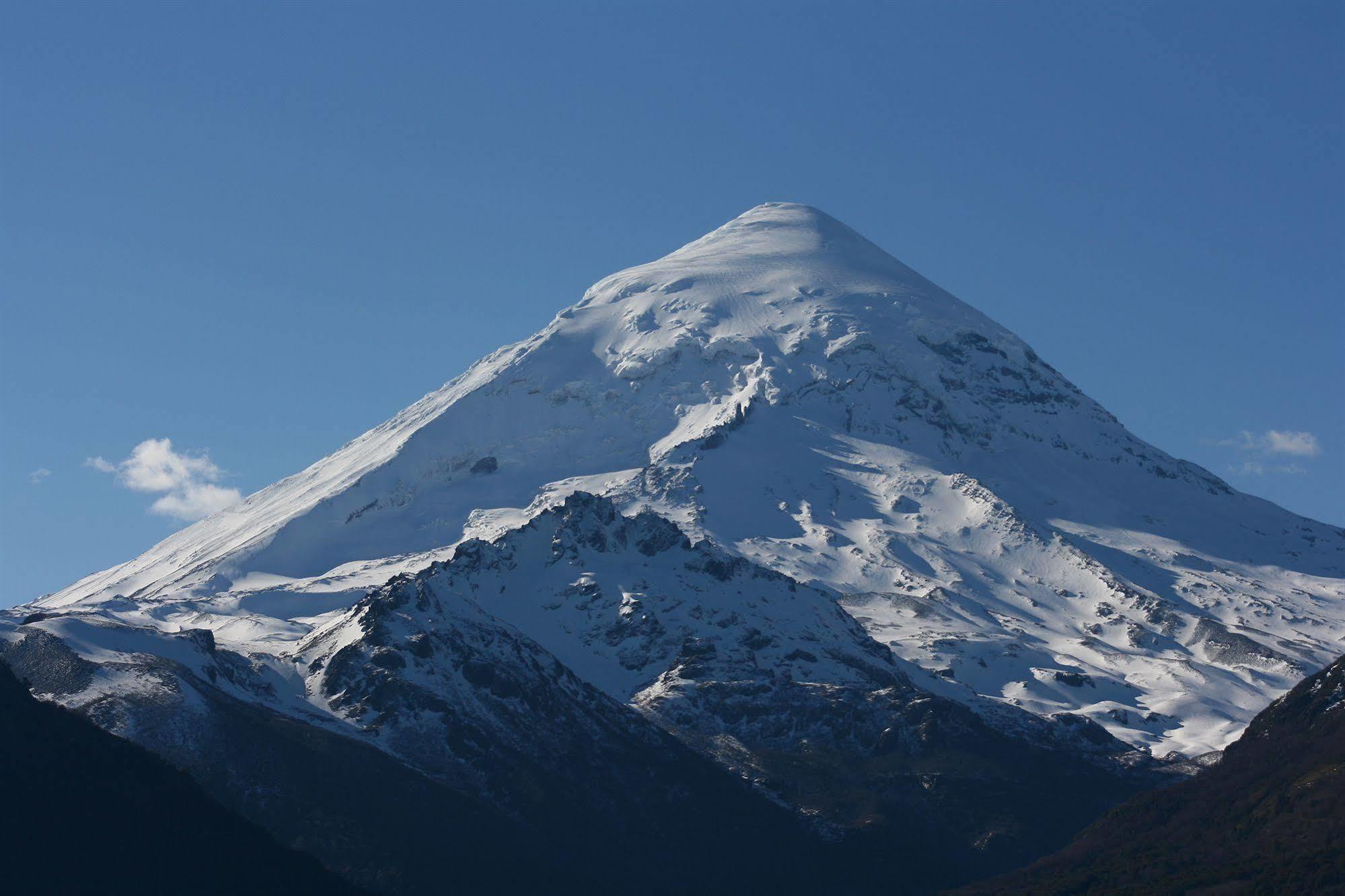 Hosteria La Posta Del Cazador San Martín de los Andes Kültér fotó