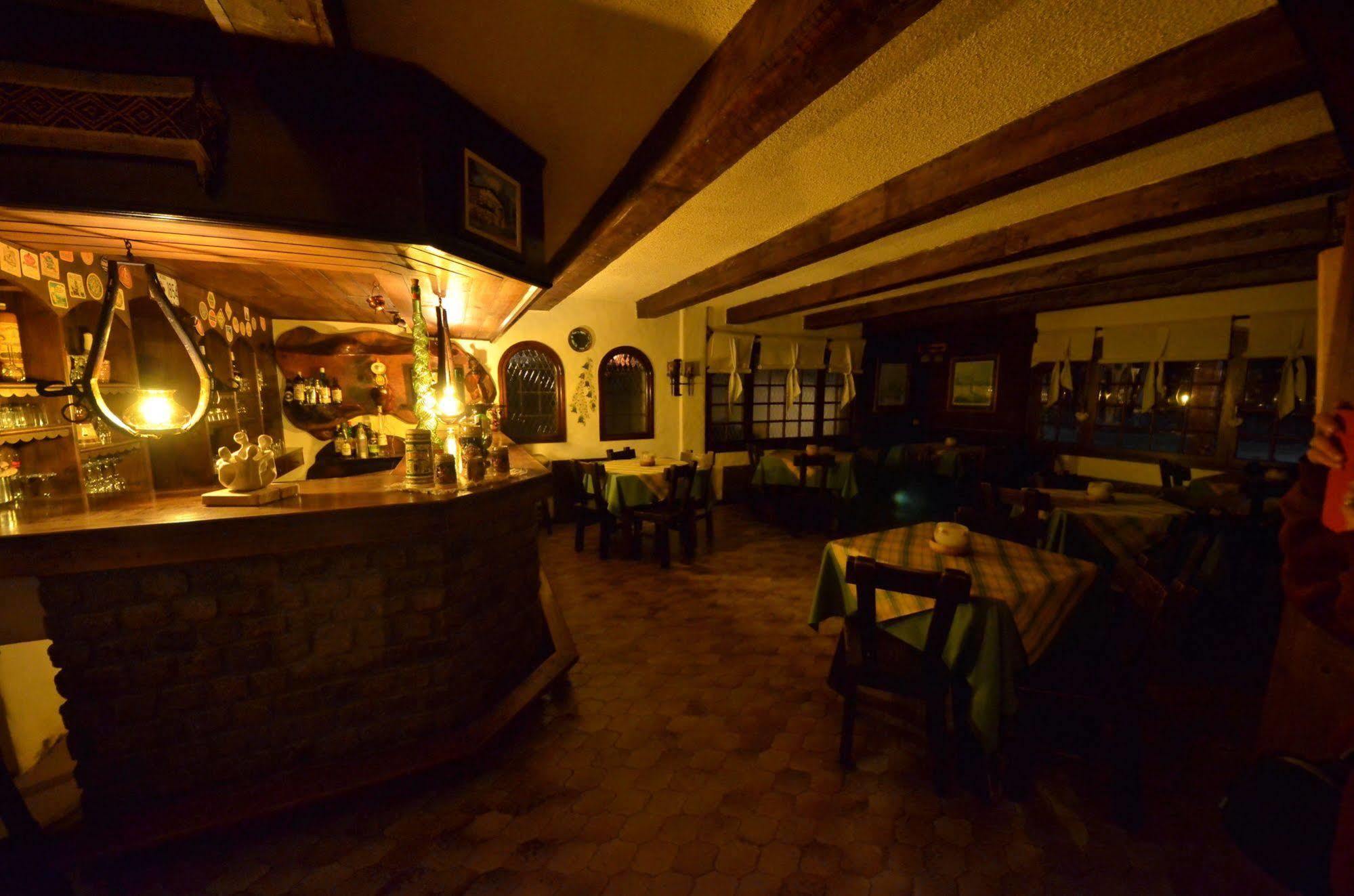 Hosteria La Posta Del Cazador San Martín de los Andes Kültér fotó